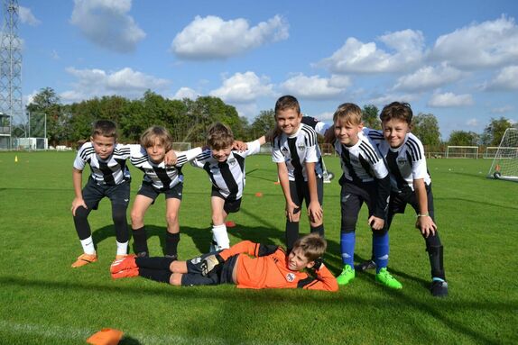 Sportovní klub Dolní Měcholupy, z.s. - Starší příp