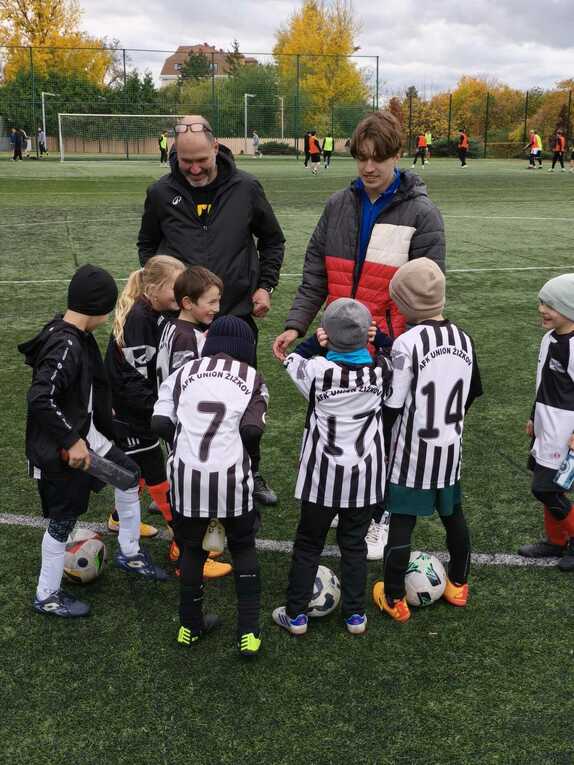 ml-pr-25.10.2025-hrdlorezy 1